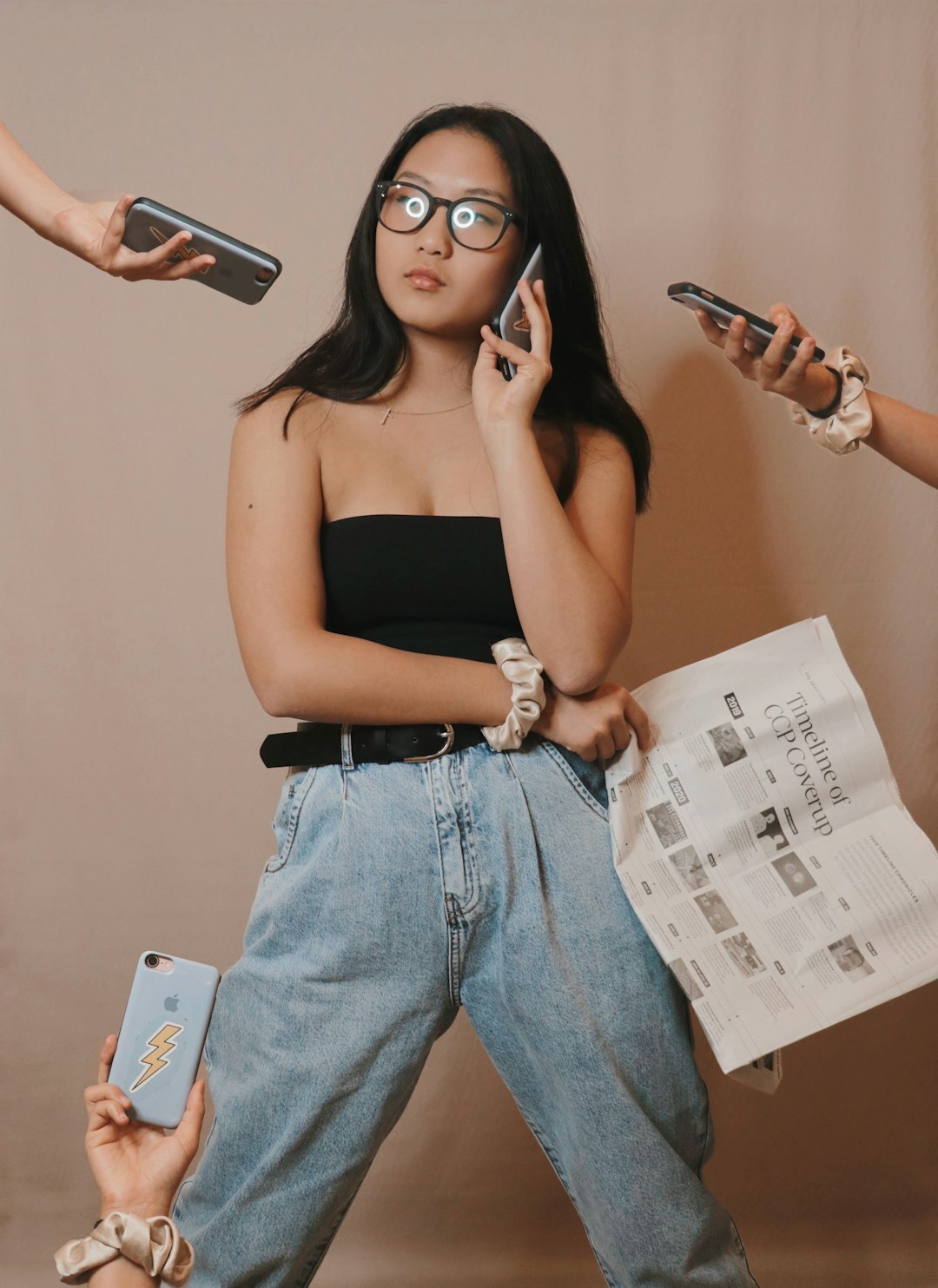 youth using smartphones