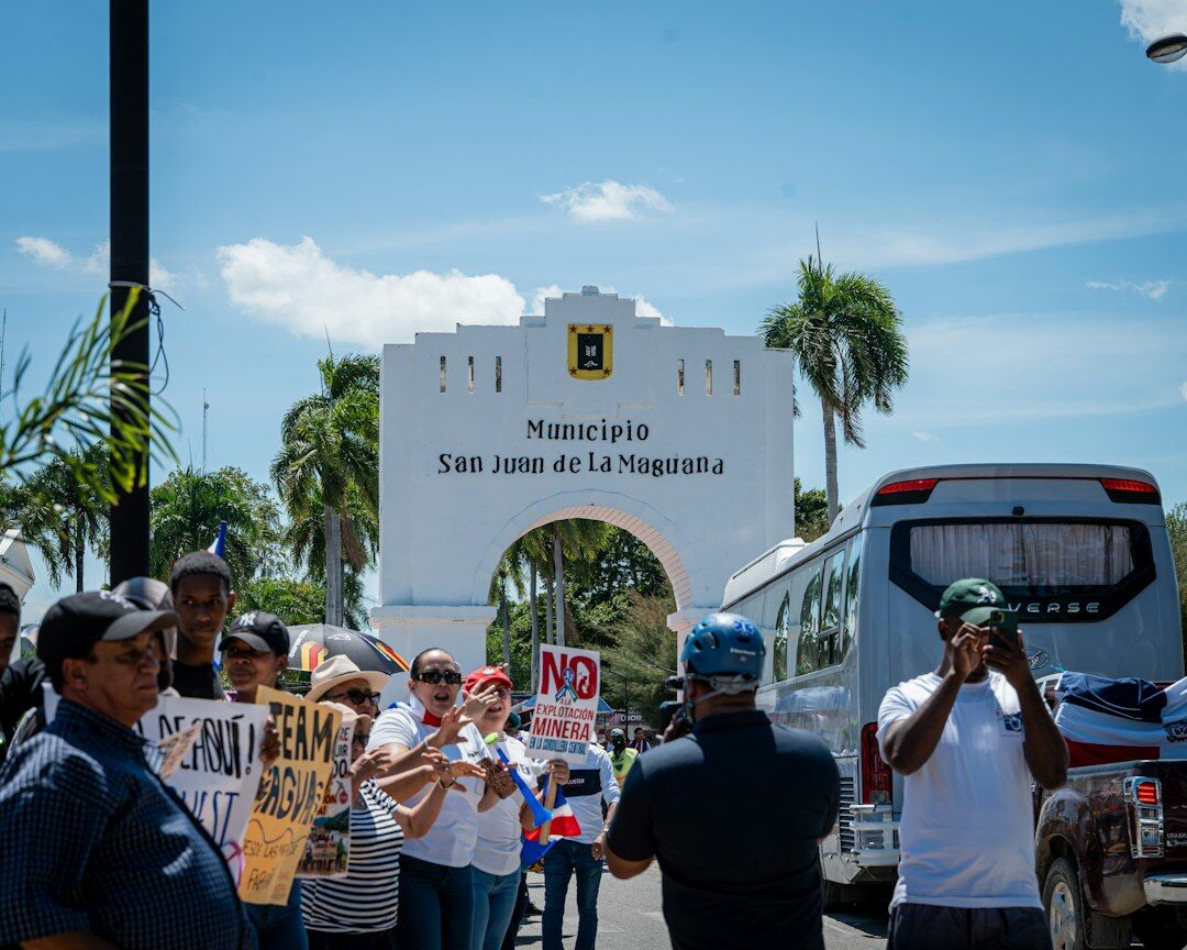 people holding signs